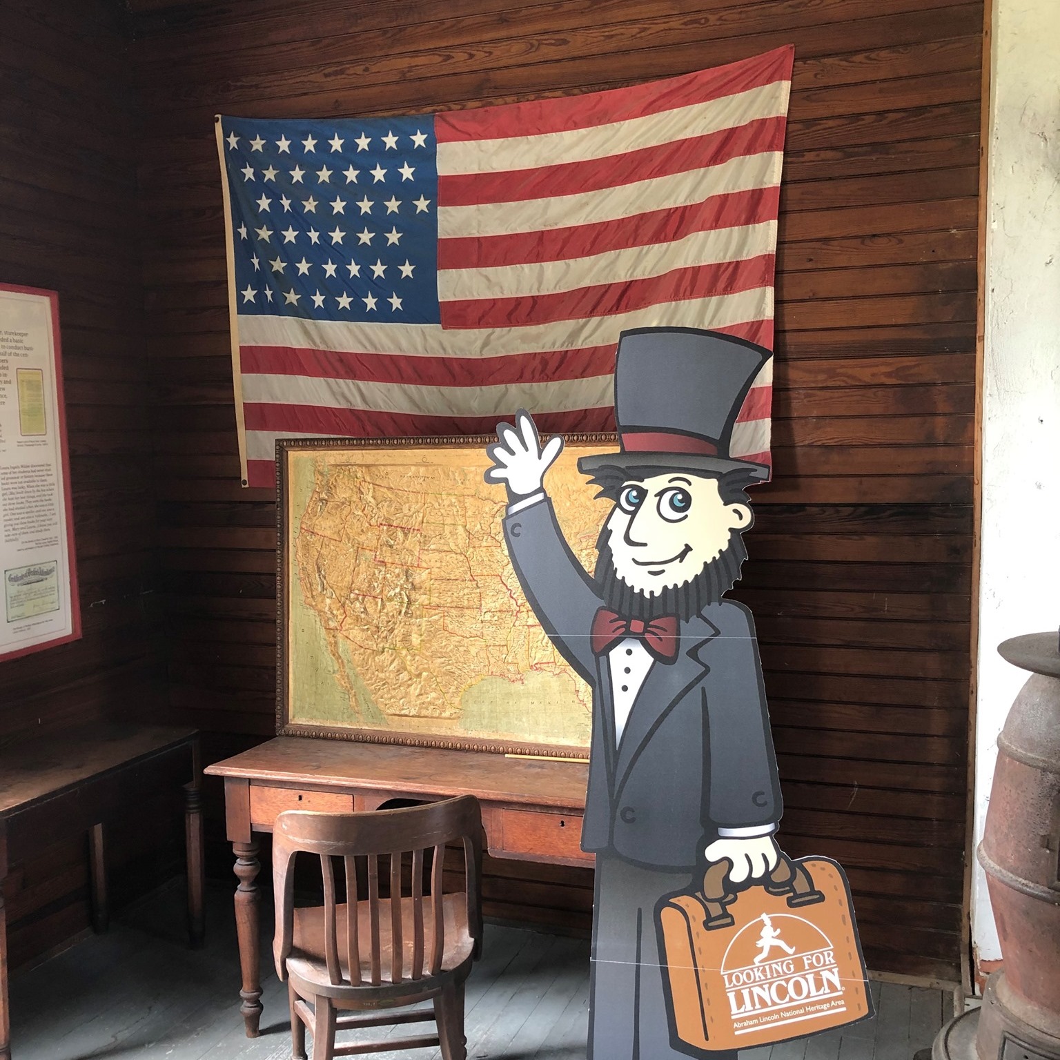 Flat Lincoln Checks Out a Unique Set of Stars & Stripes